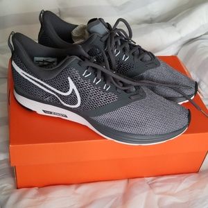 Nike Zoom Strike Men's Shoes